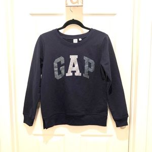 💖3 for 20 💖 Gap logo crew neck sweatshirt